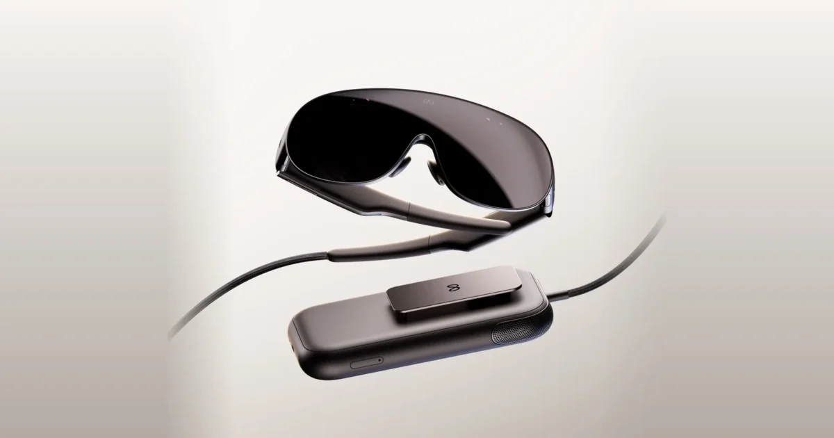 Meta VR Glasses con il modulo di calcolo collegato con un cavo