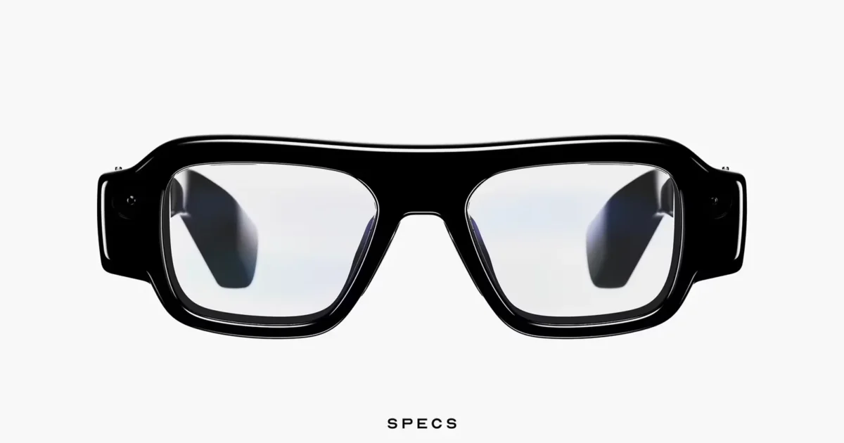 Snap Specs visti di fronte, montatura nera con le lenti trasparenti